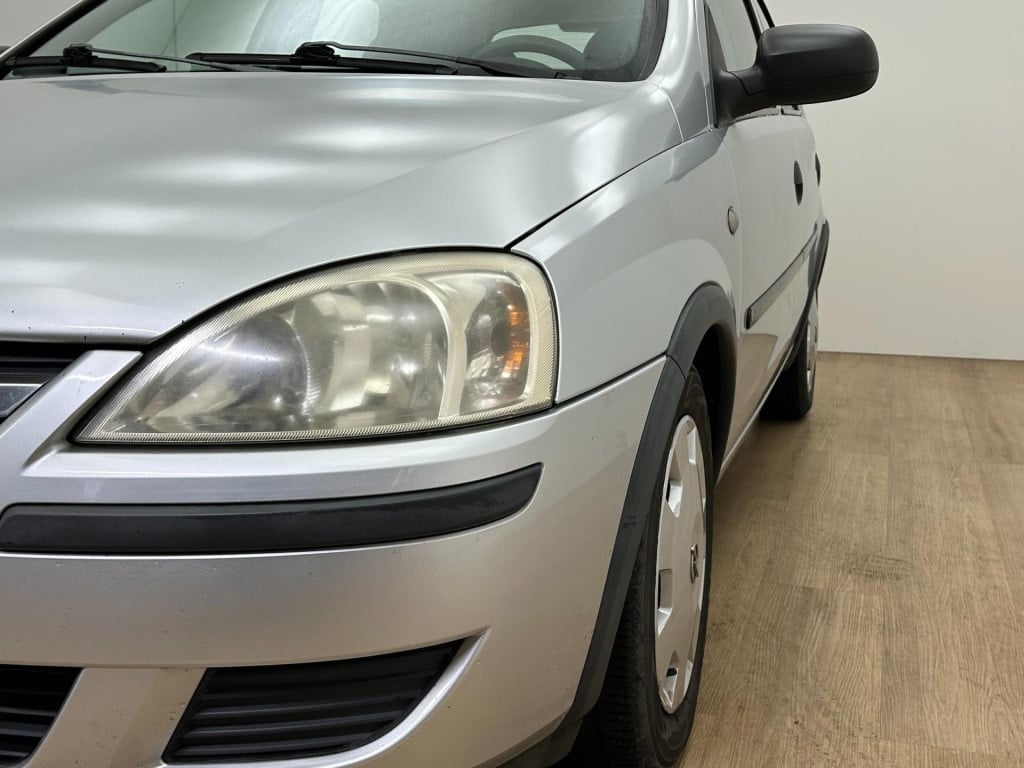 Opel Corsa occasion 1.2-16v rhythm | grijs | tweedehands opel corsa | cruis