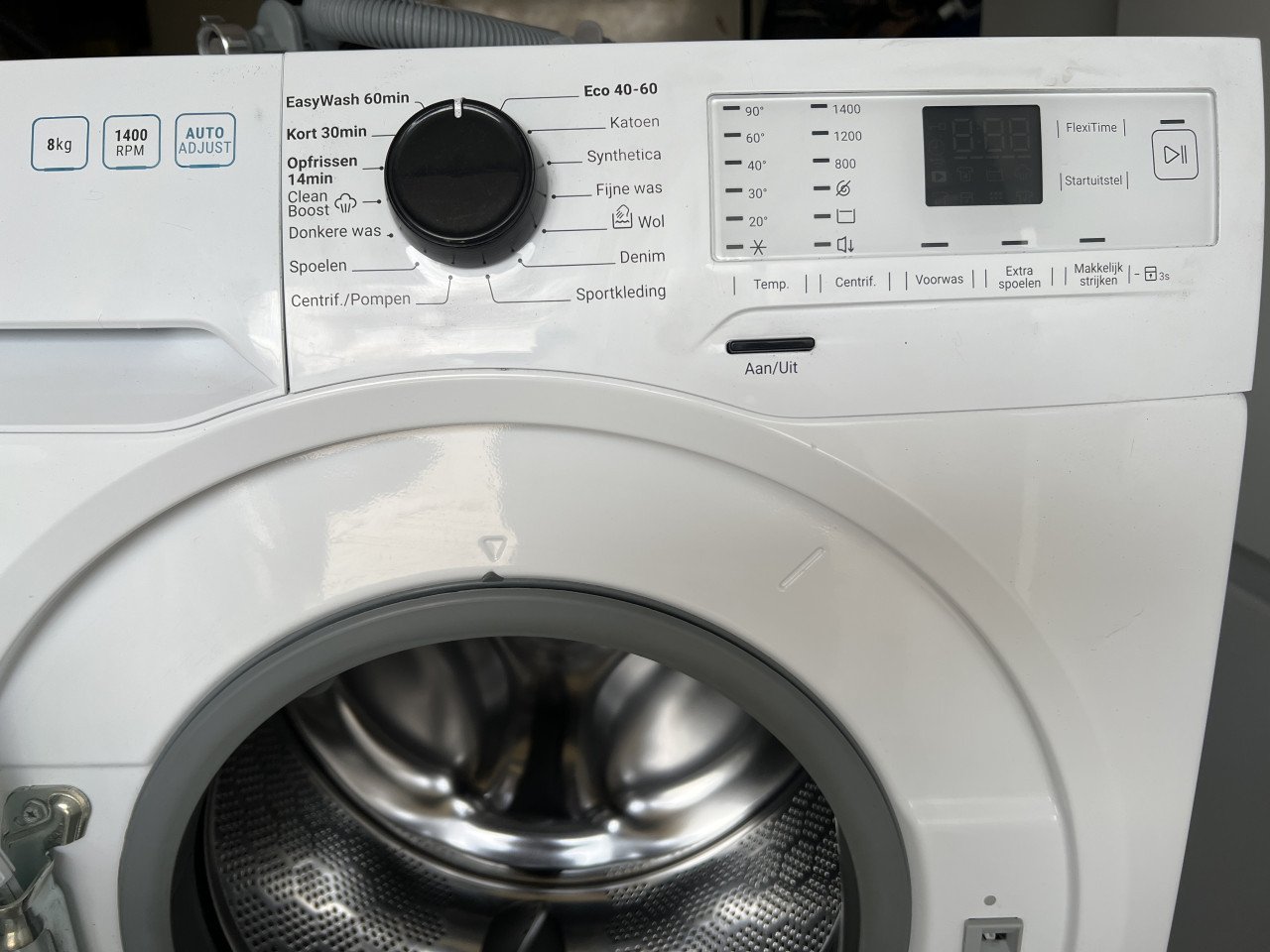 Zanussi ZWFN844TW wasmachine met 8 kg 1400 toren klasse A+++