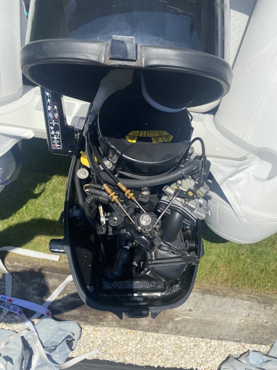2 rubberboten met motoren, nieuwstaat!