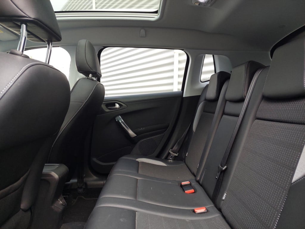 Peugeot 2008 suv 1.2 allure automaat pano/clima/lmv