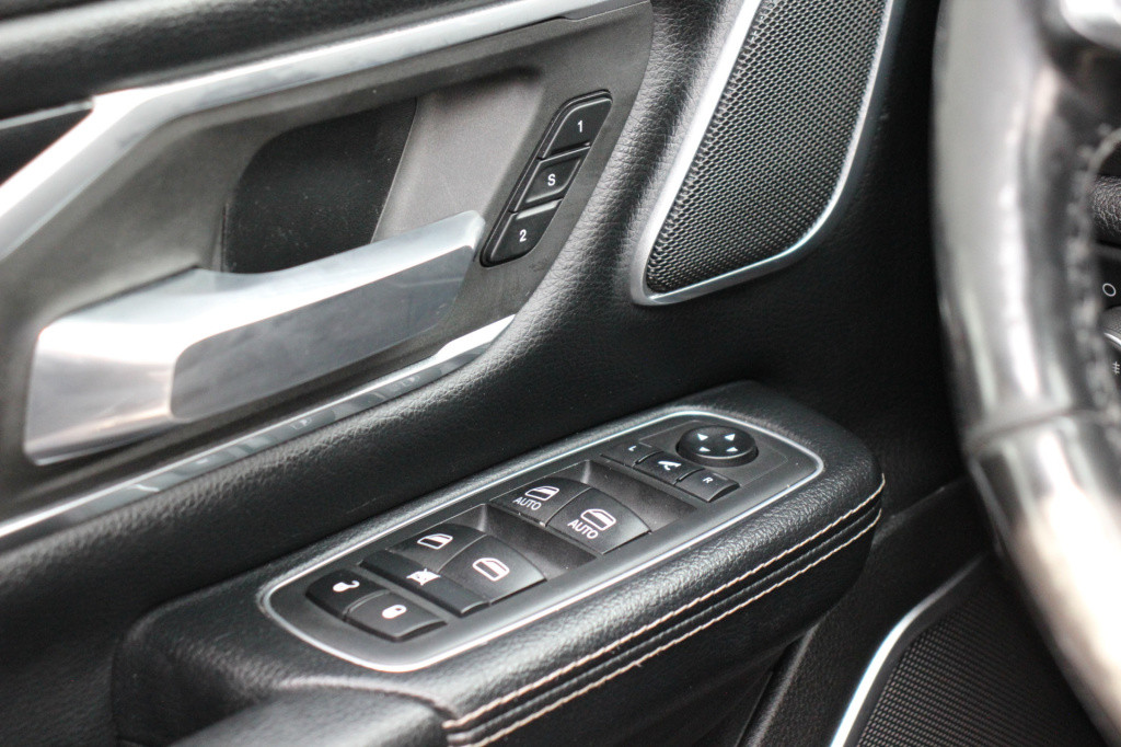 Dodge Ram 1500 5.7 v8 4x4 crew cab laramie verhoogd | harman kardon | leder