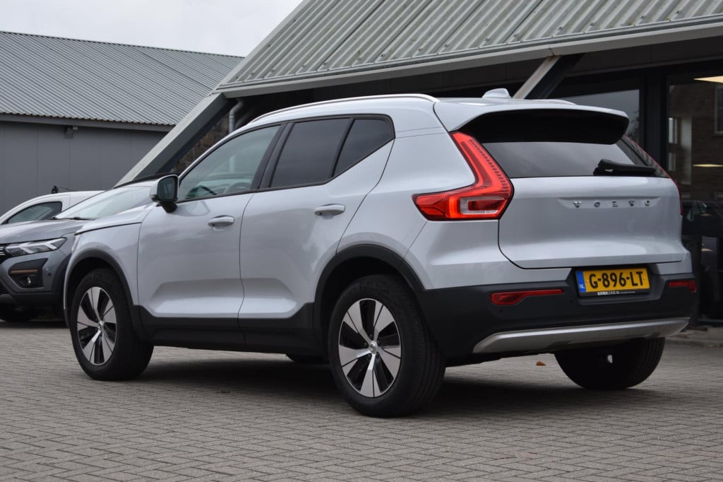 Volvo XC40 1.5 t3 momentum pro | pano | camera | apple carplay | android au