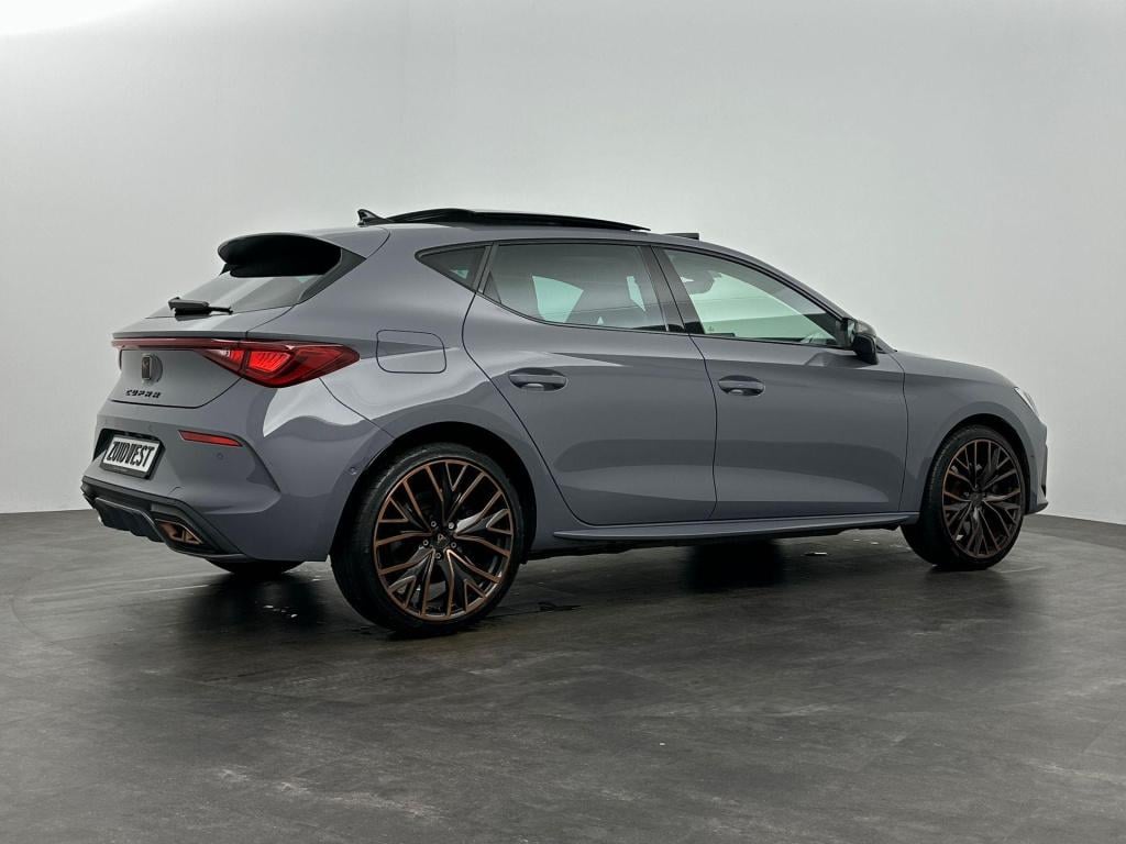 Cupra Leon 1.4 e-hybrid vz copper edition pano sfeer acc camera