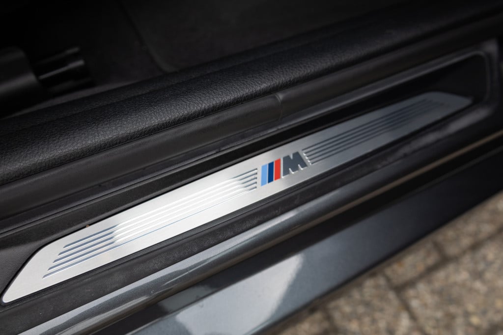 BMW 3-serie touring 318i m sport edition ✅trekhaak✅leder✅nav