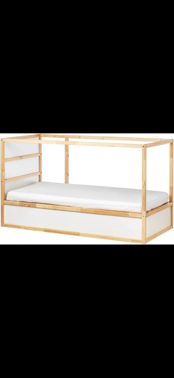 Omkeerbaar bed kura van IKEA