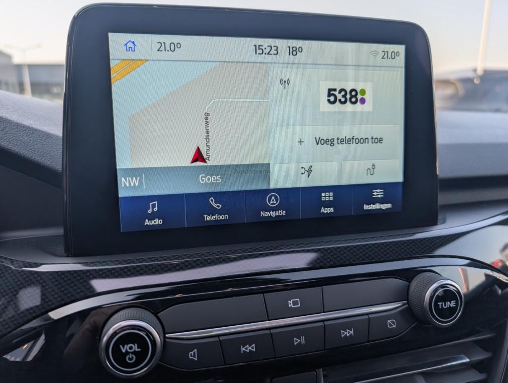 Ford Kuga 2.5 phev e-cvt 225pk st-line x , adaptive cc , panodak , winterpa