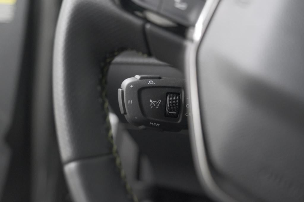 Peugeot 2008 puretech 130 eat8 gt | 360 camera | stoelmassage | adaptieve c