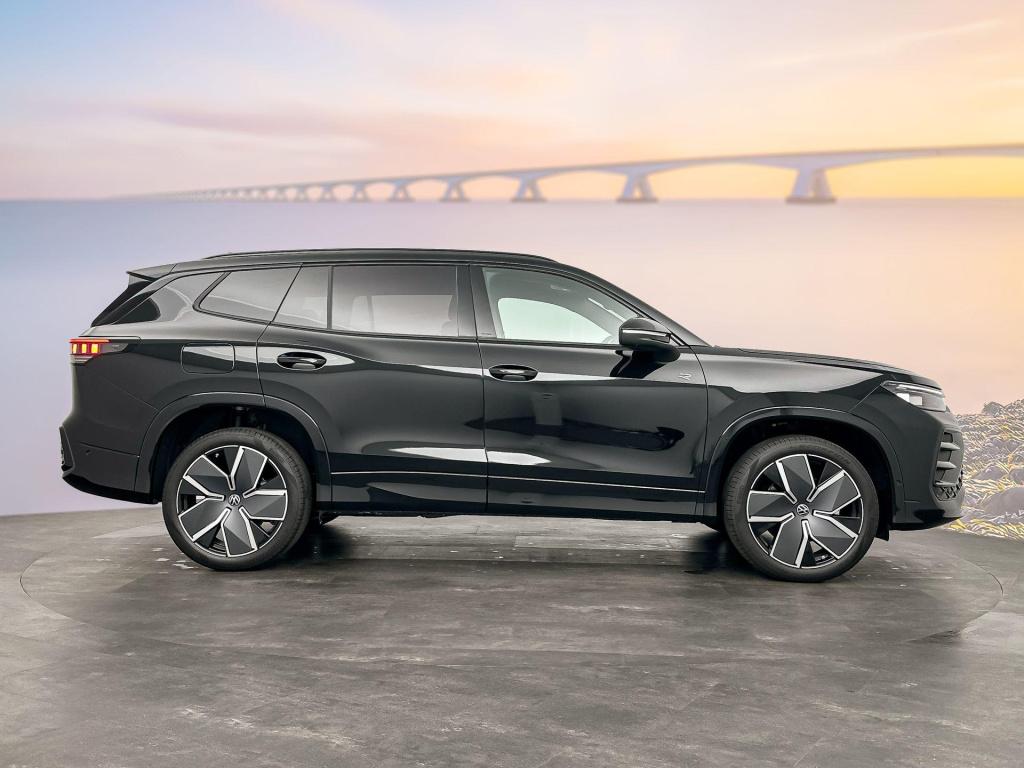 Volkswagen Tayron r-line edition 1.5 ehybrid 200 kw / 272 pk suv 6 v