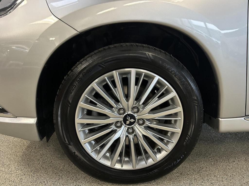 Mitsubishi Outlander 2.4 phev intense