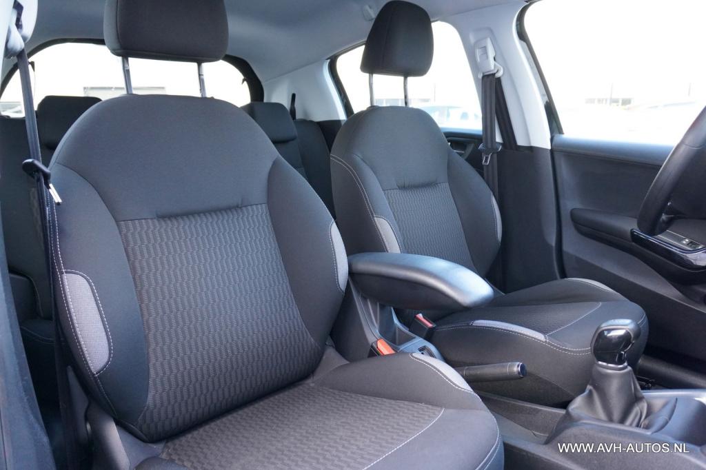Peugeot 208 1.2 puretech blue lion