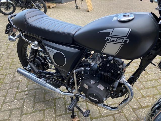 Schitterende caferacer zundapp mdl mash fifty limited met weinig km  1599,-
