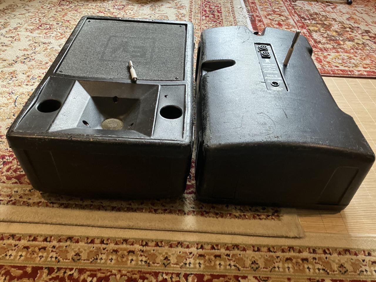 Kleine PA voor in de oefenruimte voor zang en keyboard