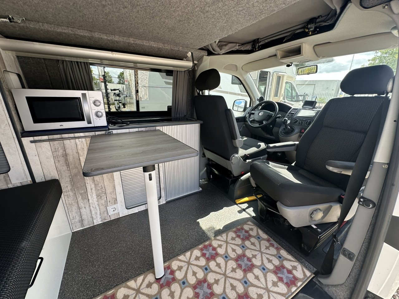 Zaterdag Camperdag! VW transporter T5, bouwjaar 2009, 199.500 km