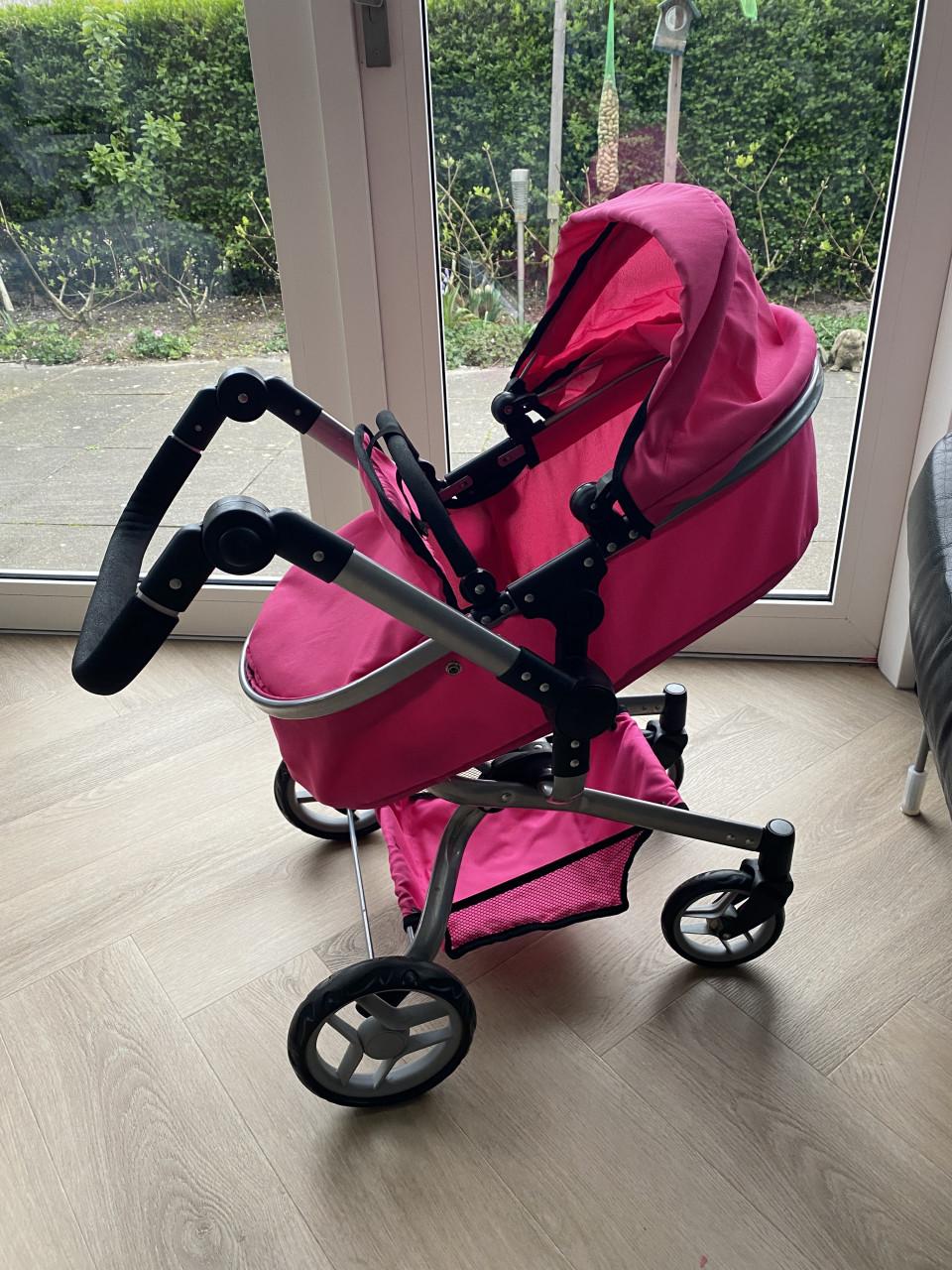 Poppenwagen bandits and angels