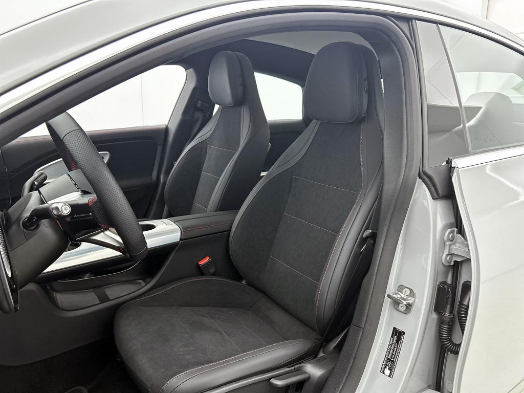 Mercedes-Benz Cla 200 business solution amg | advanced plus pakket | parkee