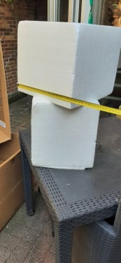 Piepschuim blokken en 2 heel stevige grote dozen