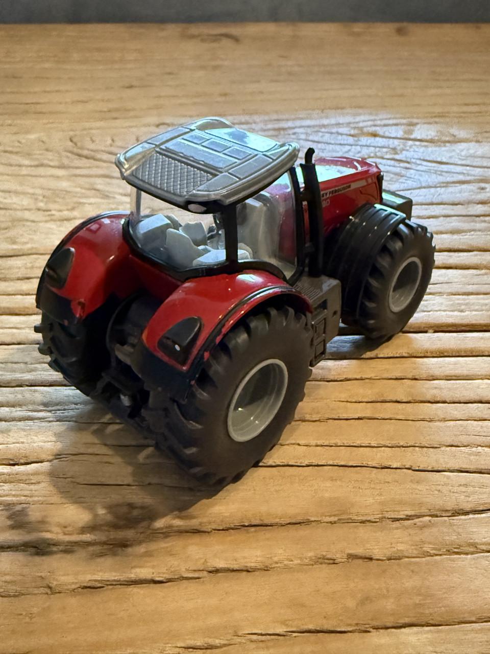 Siku Massey-Ferguson MF 8690 - Schaal 1:50