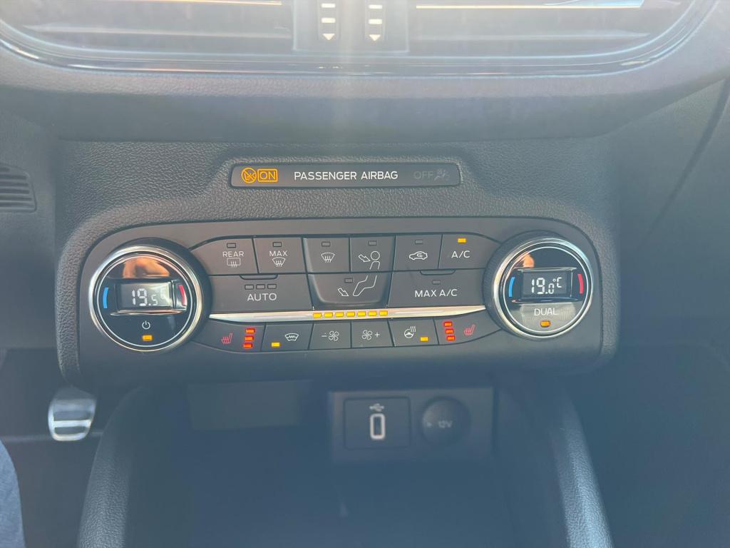 Ford Focus 1.0 ecoboost hybrid 125pk st line x , trekhaak , carplay , camer