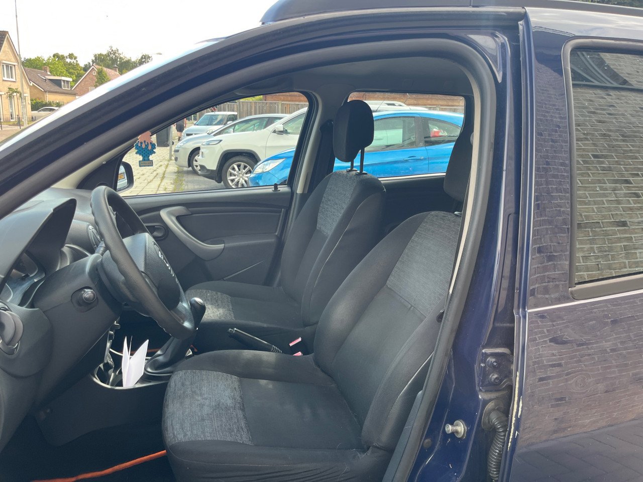 Dacia Duster 1.6i Ambiance 2012