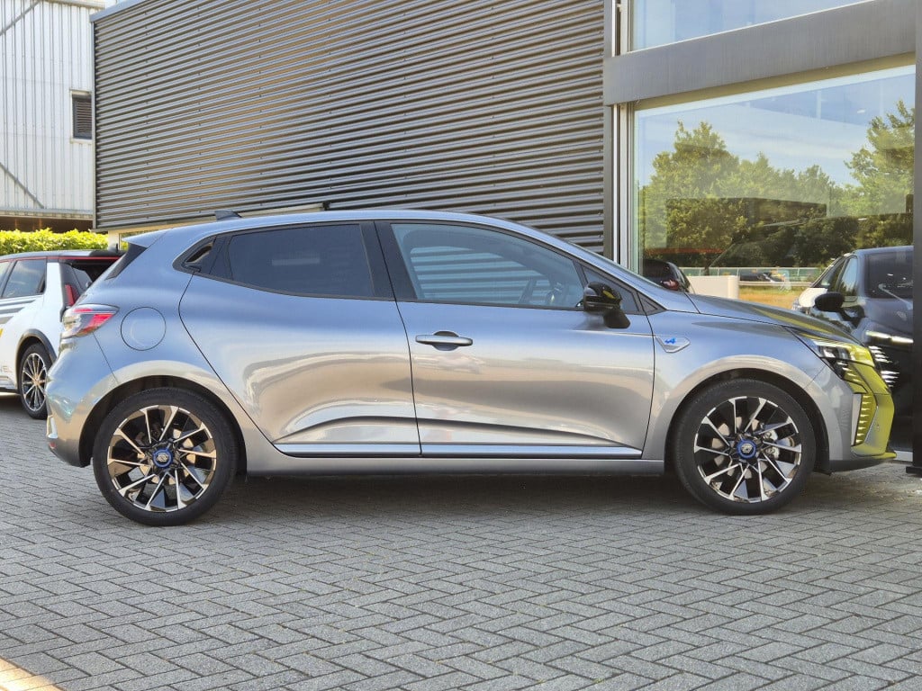 Renault Clio 1.6 e-tech full hybrid 145 esprit alpine