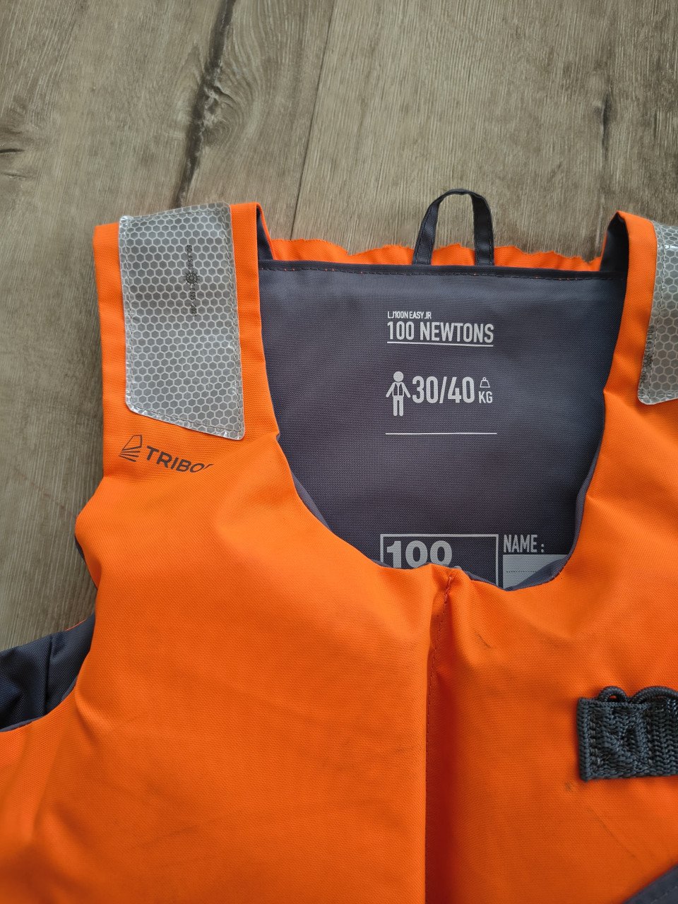 Mooi oranje zwemvest, reddingsvest 30-40 kg, 100 Newtons.