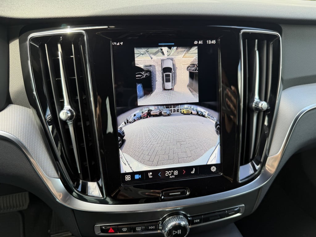 Volvo V60 t6 398pk recharge plus dark| adap.cruise| 360camera| trekaak