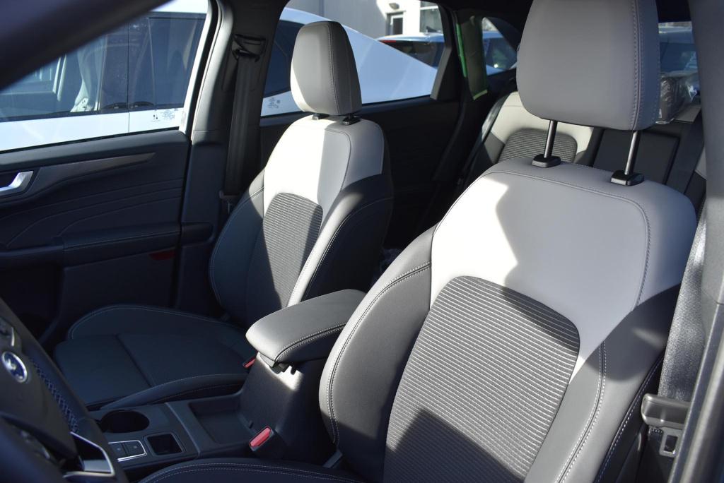 Ford Kuga 2.5 phev sound edition | voorraad terneuzen | snel rijden | €4000