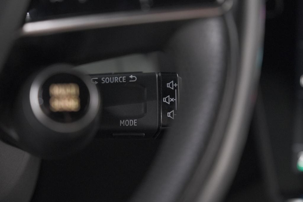 Renault Megane E-tech ev40 boost charge techno | 1 fase | soh 95,5% | camer