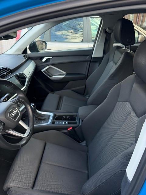 Audi Q3 45 TFSI e S edition | Stoelverwarming | Virtual cockpit/turbblauw