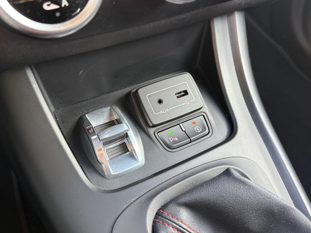 Alfa Romeo Giulietta 1.4 turbo multiair super | nl-auto | pano | leder | na