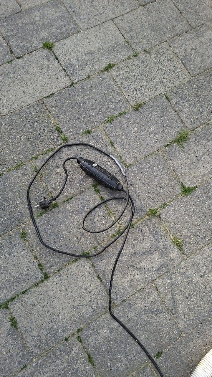 Zwembadpomp en zoutwater installatie