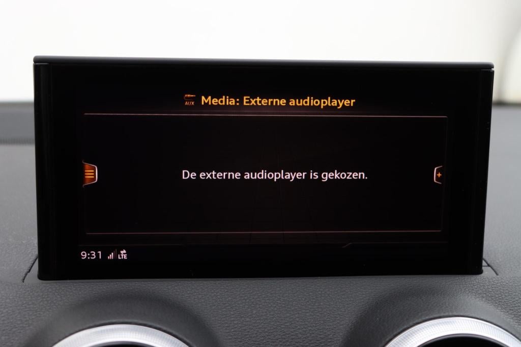 Audi Q2 35 tfsi advanced edition 150pk s-tronic zwart optiek