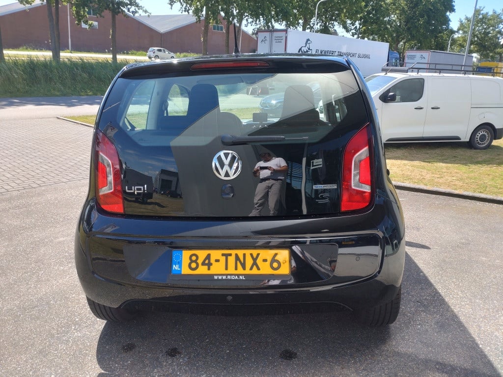 Volkswagen UP! 1.0 high up! blue motion