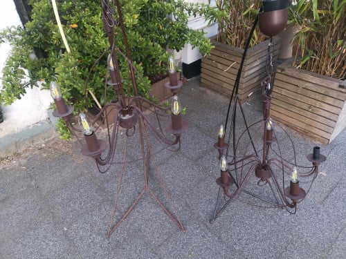 Twee brocante plafond kroon lampen
