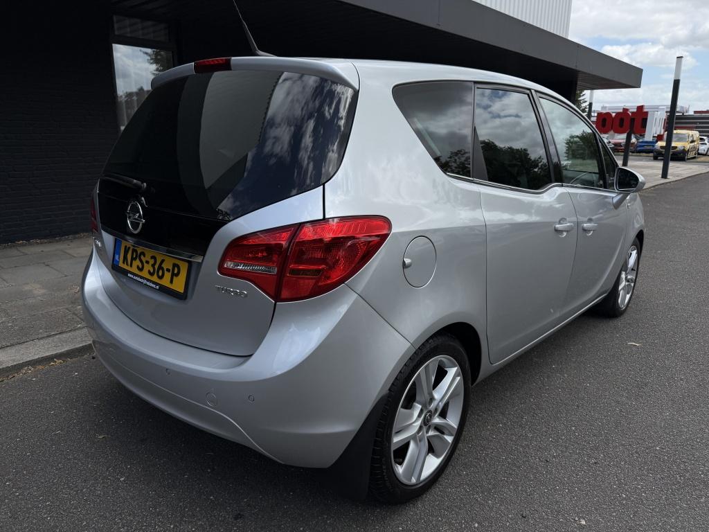 Opel Meriva 1.4 turbo - cosmo uitvoering -