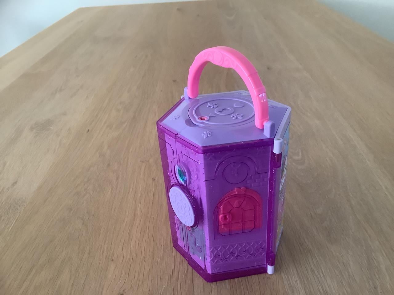 Oh my Kawaii - Verrassingsdoos met sleutels om de deurtjes te openen