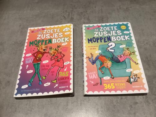 Zoete Zusjes Moppenboek Deel 1 + 2