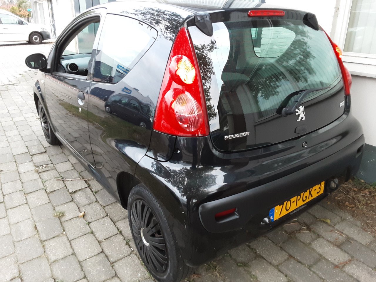 Peugeot 107 1.0-12V XR