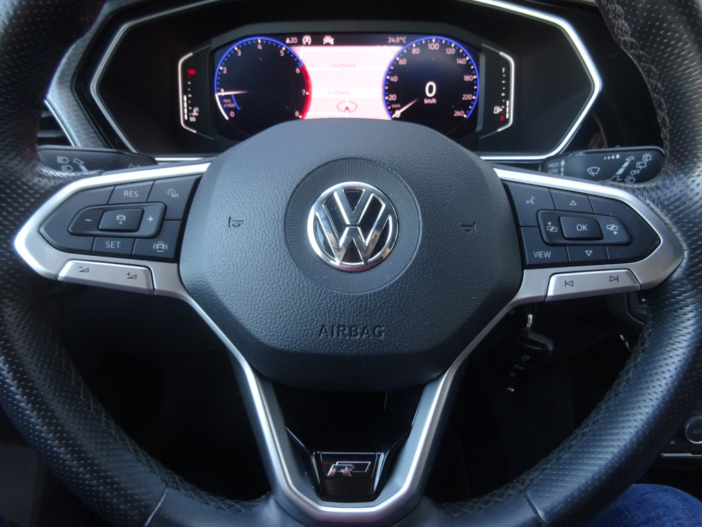 Volkswagen T-cross 1.0 tsi r-line virtual cockpit / camera / lm velgen / cl