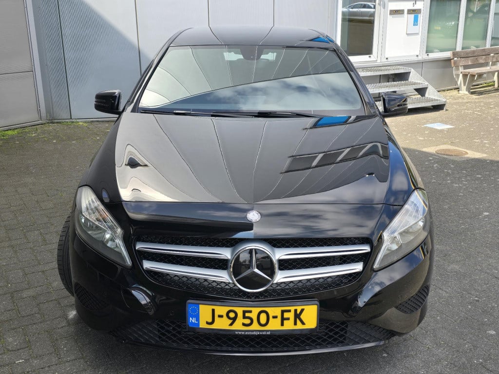 Mercedes-Benz A-Klasse 180 ambition urban-pakket slechts 83.000 km!!