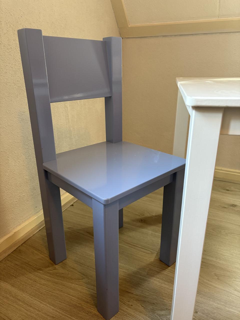 Peuterbed met tafel en stoelen. Bobita slaapkamer set roze/paars 140x70