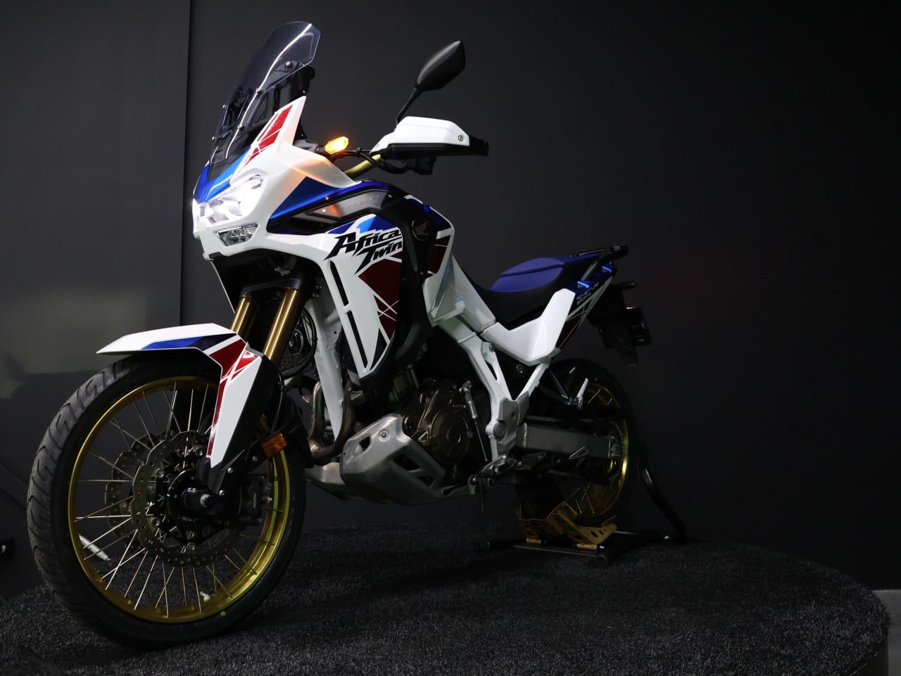 CRF 1100 L AFRICA TWIN ADVENTURE SPORTS