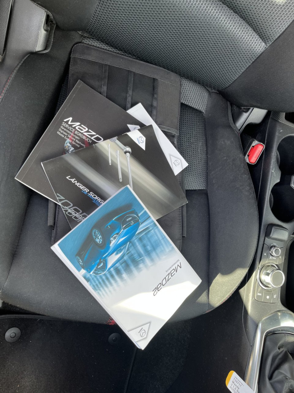 Mazda 2 1.5 skyactiv-g90 - 5 gs navi cruise stoelverw