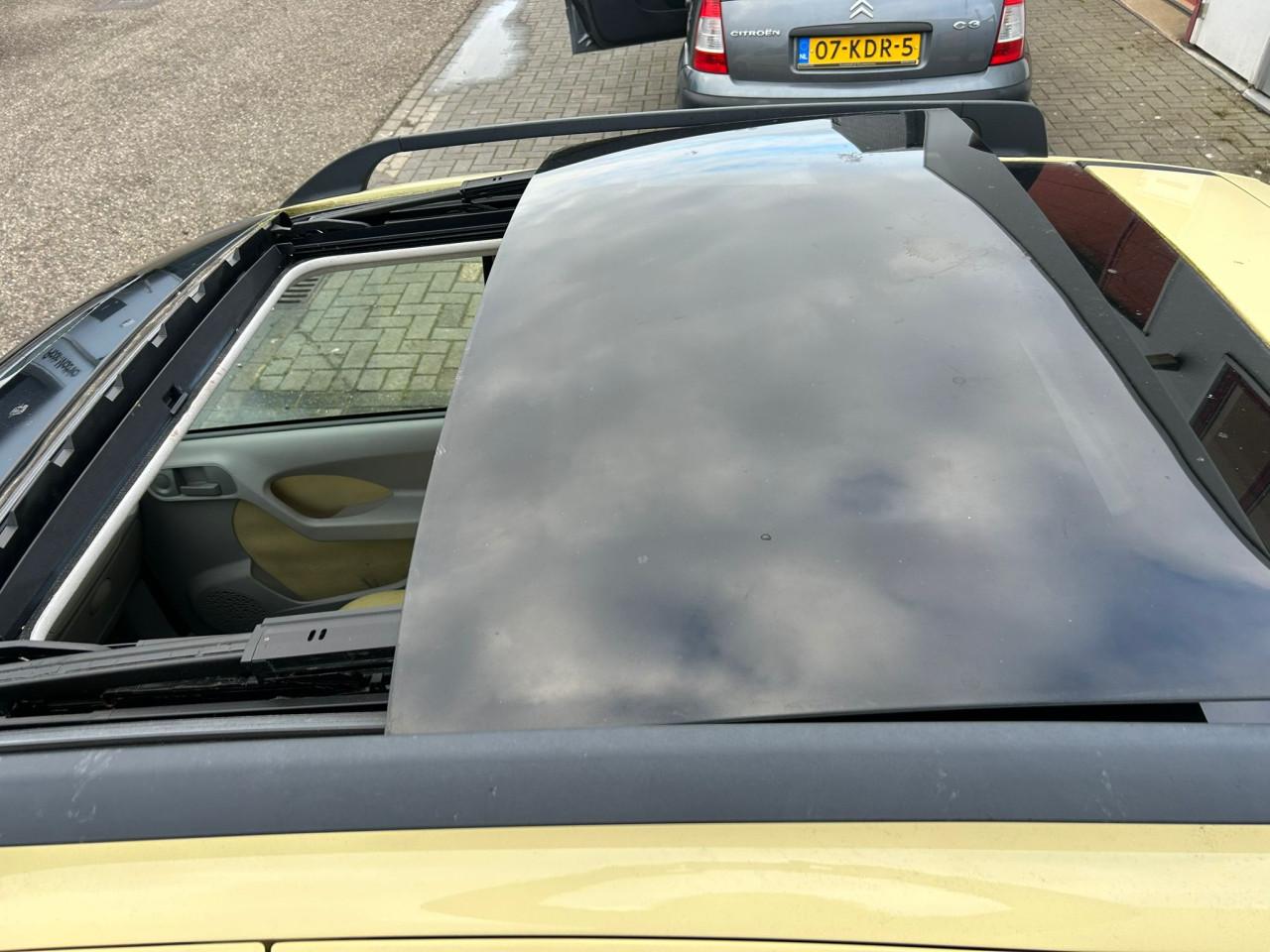 Fiat Panda 1.2 Class KANTEL/SCHUIF DAKJE/LM VELGEN/DUBBELE PANO/CITY STUUR