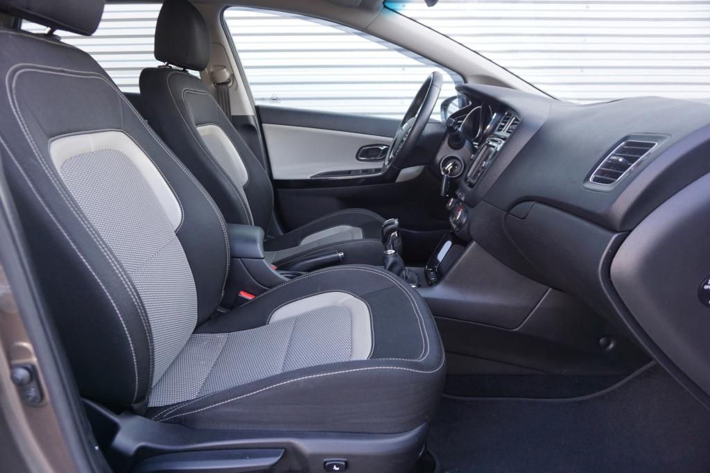 Kia Cee'd sportswagon 1.6 gdi businessline climate / navi / cruise / camera