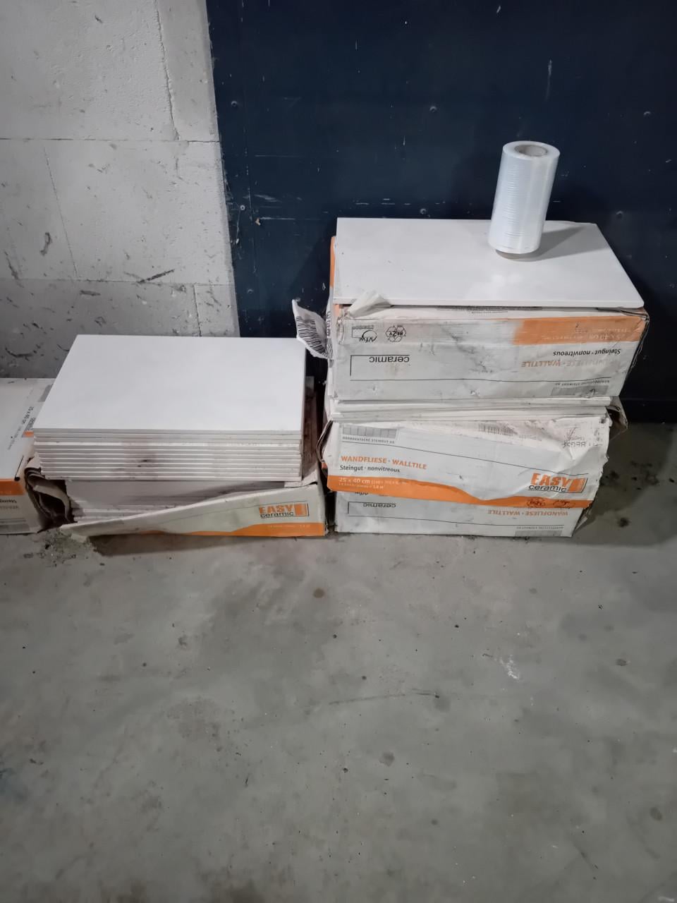 7m2 gemarmerde wandtegels wit