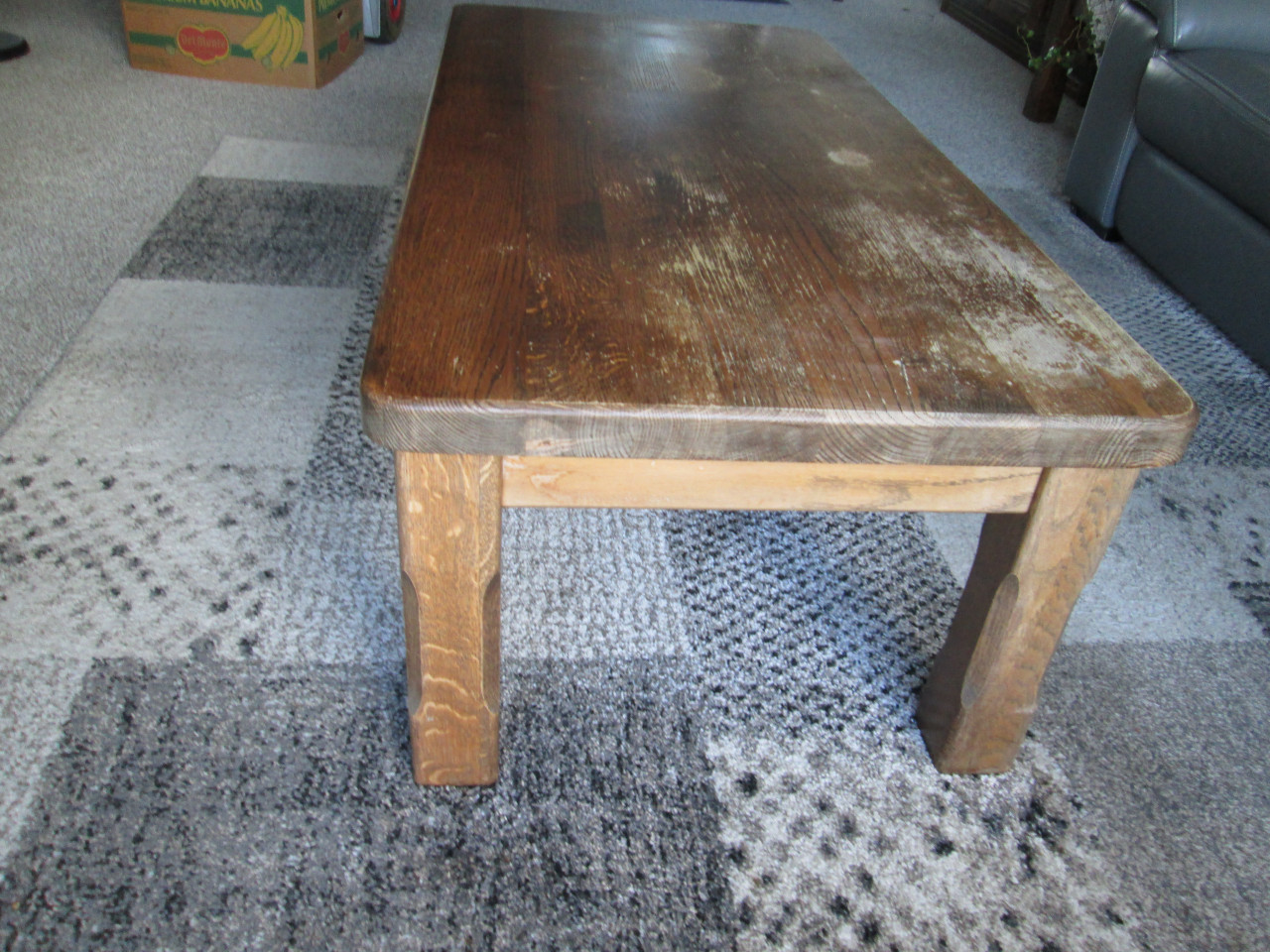Gratis op te halen Eiken salon tafel en hoektafel met gebruik sporen