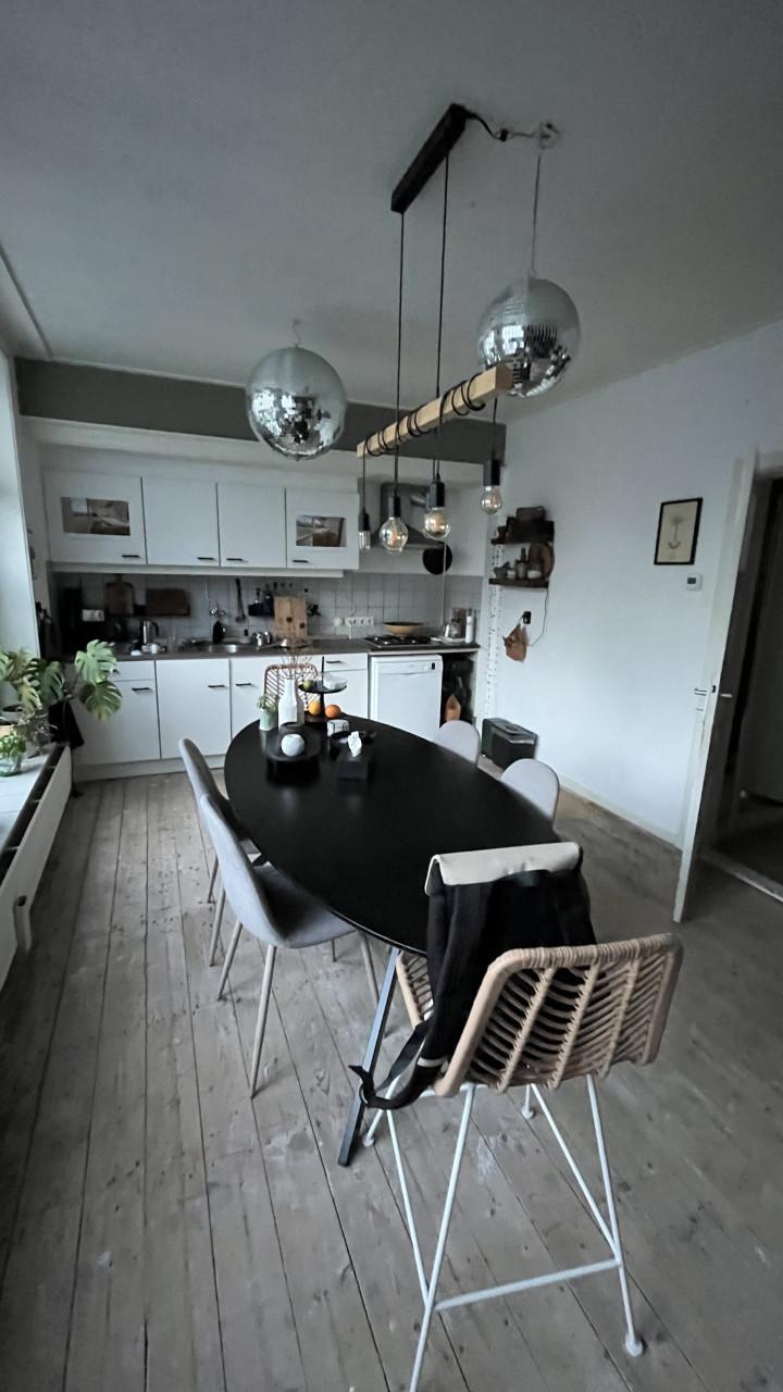 Eet tafel ovaal zwart
