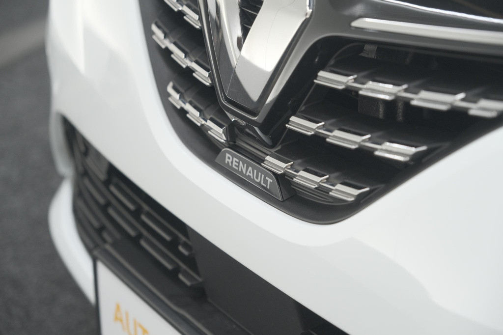 Renault Clio tce 90 techno | camera | 9.3 inch scherm | apple carplay | par