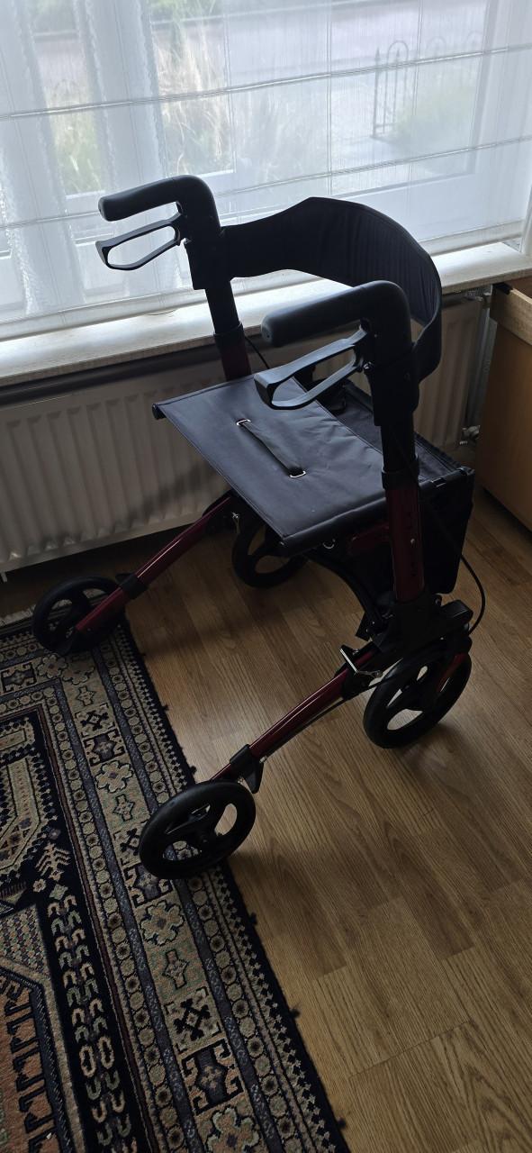 Z.g.a.n Rollator even gebruikt